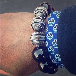 Garnet beaded men’s bracelet with sterling silver